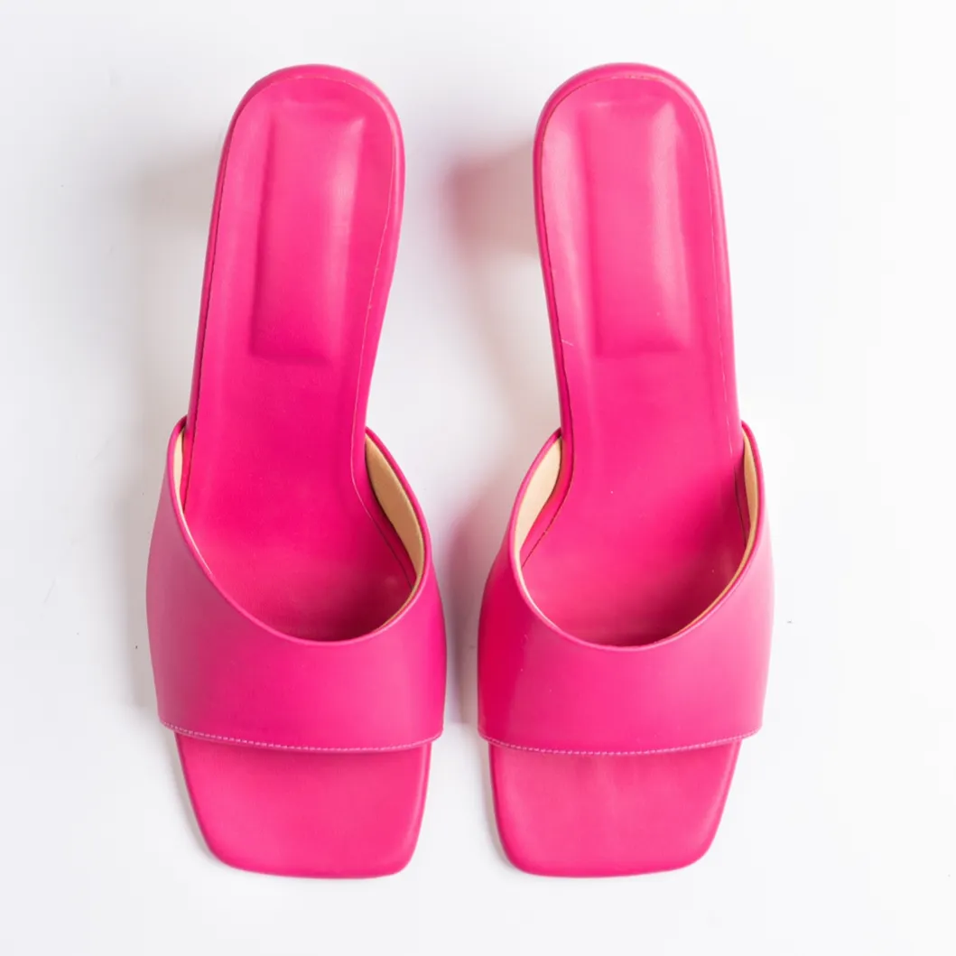 Audrey Hot pink mules