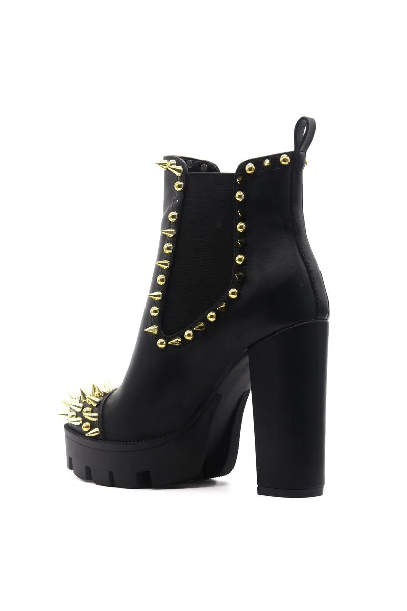 Cape Robbin Jagged Chunky Heel Spike Platform Chelsea Bootie Black (10, Black)