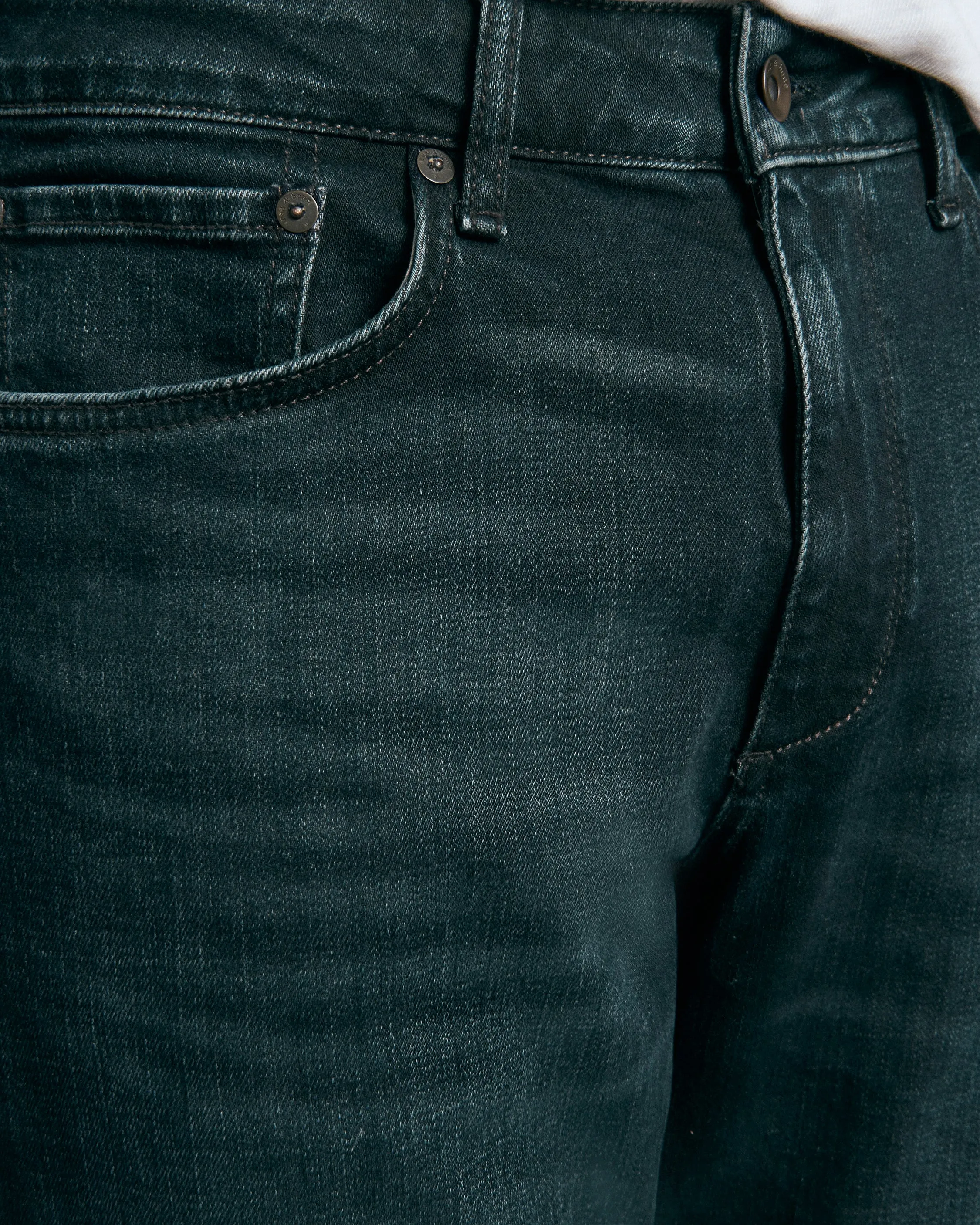 Fit 3 Authentic Stretch Jeans