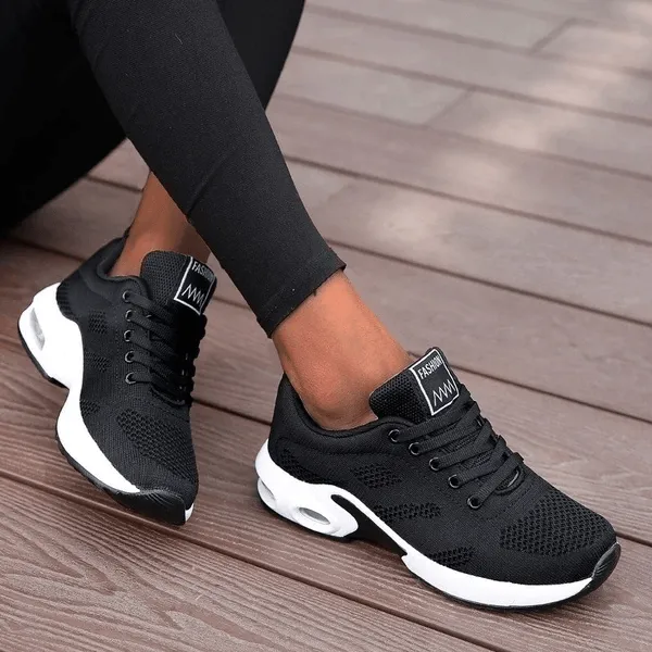 Lichtgewicht schoenen met vetersluiting en flexibele zool