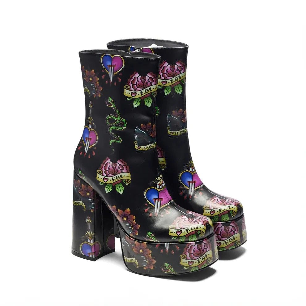 Verdict of a Serpent & Dagger Heeled Boots - Black